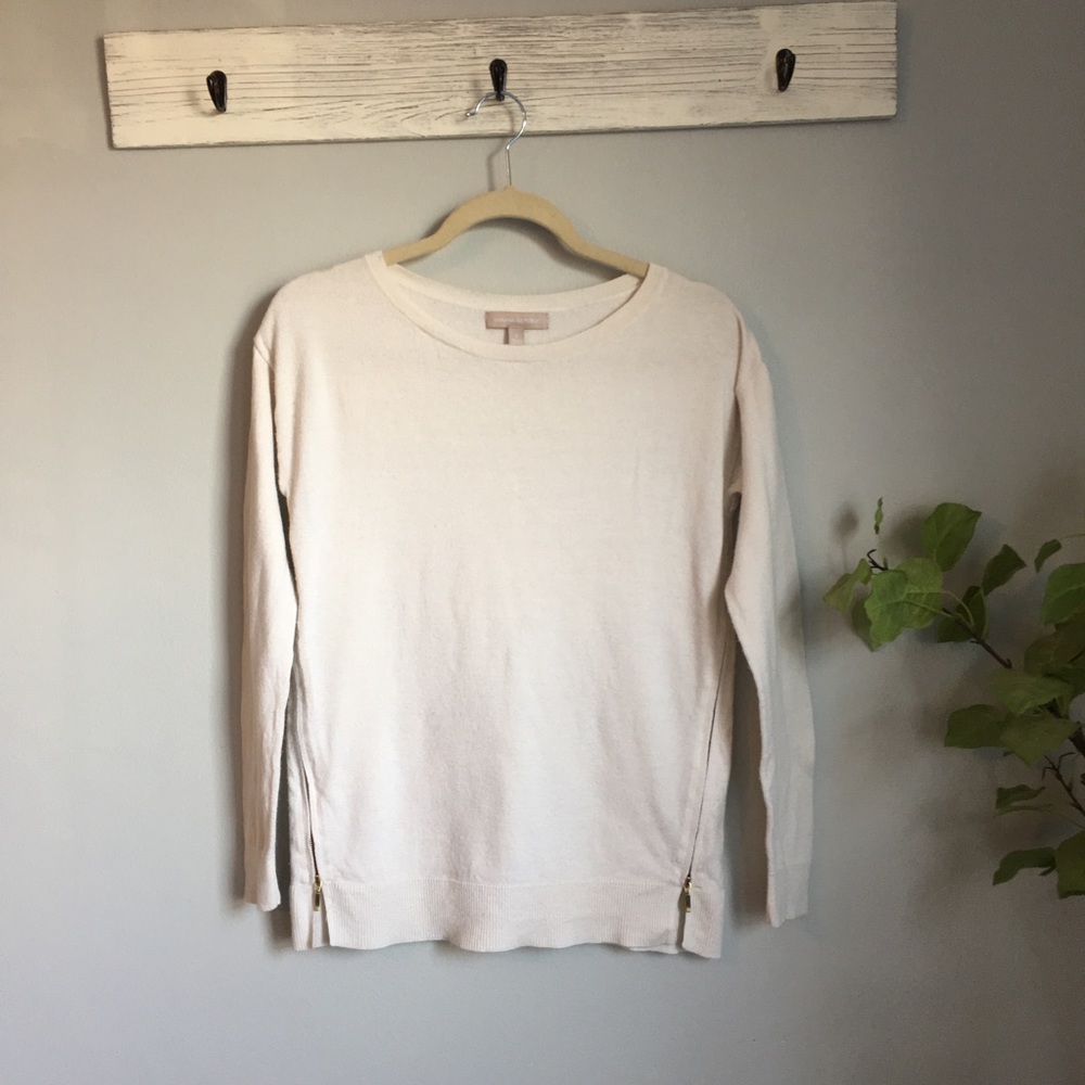 ✨ Banana Republic / Zipper Sides / Cream Sweater